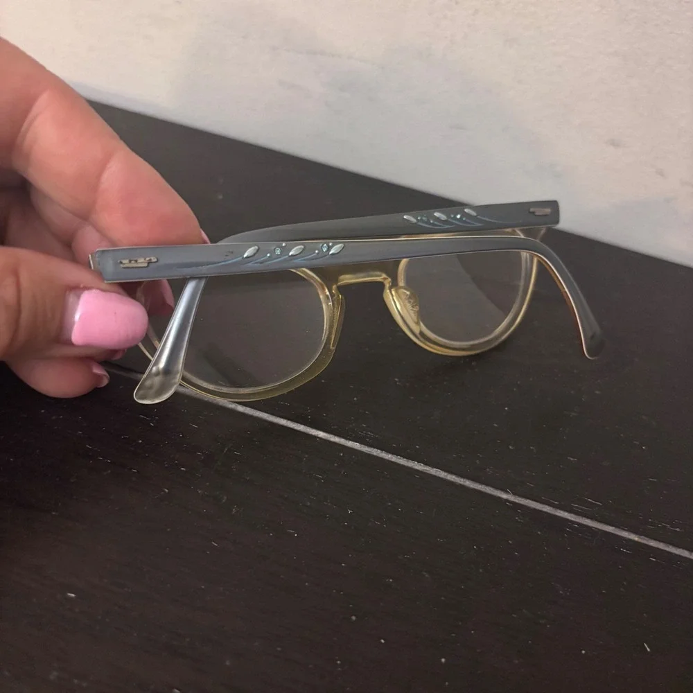 Vintage Shuron‎ Cat Eye FRAMES 5 1/4 US Grey Aluminum Brow Rhinestone Amber 50s